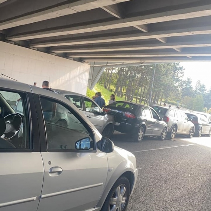 Accident în lanț sub Podul N, cu 8 mașini! Trafic greu în zonăAccident în lanț sub Podul N, cu 8 mașini! Trafic greu în zonă